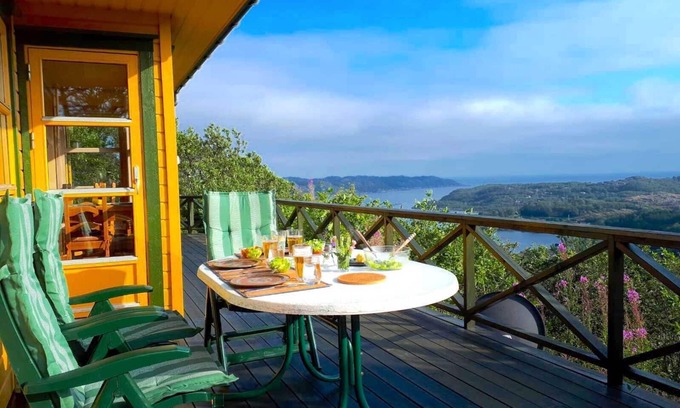 Lyngdal House | Modern,charming house with a fantastic view of the fjords, North Sea and islands