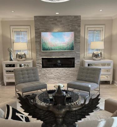 Woodlawn Apartment | Modern Chic Home Walk to Shops with Parking