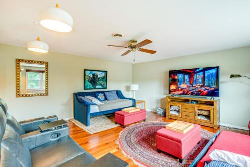 Clarence Apartment | Modern Clarence Home on Main Street!