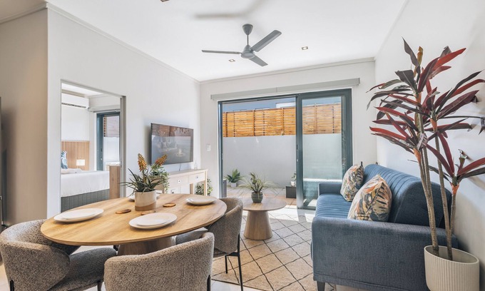 Port Zimbali Apartment | Modern Coastal 1 BDR, Pool & Sauna
