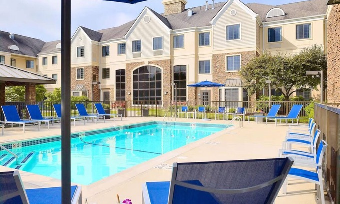 The Galleria Apartment | Modern Comfort in Houston's Shopping Hub! Close to Galleria Mall!