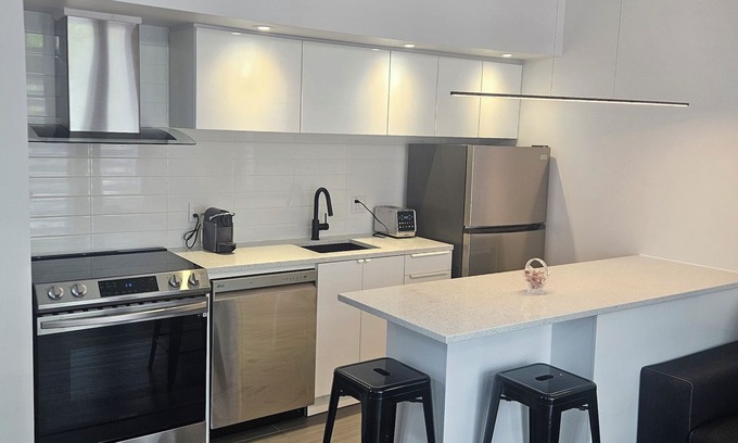 Orford Apartment | Modern condo - chalet style