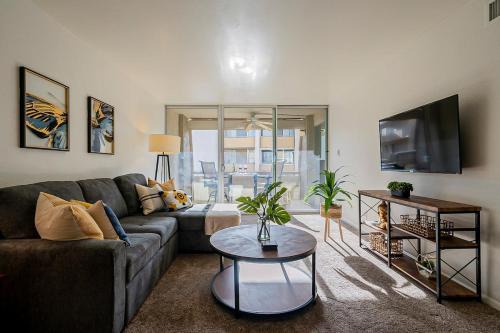 South Scottsdale Apartment | Modern Condo - Get to Old Town in Minutes!