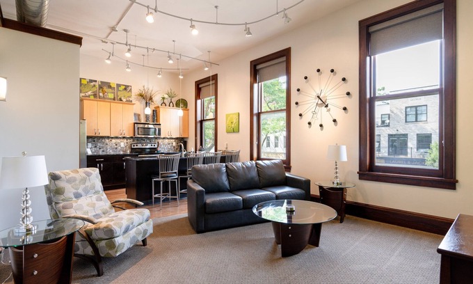 Holland Condo | Modern Condo in Downtown Holland: The Michigan