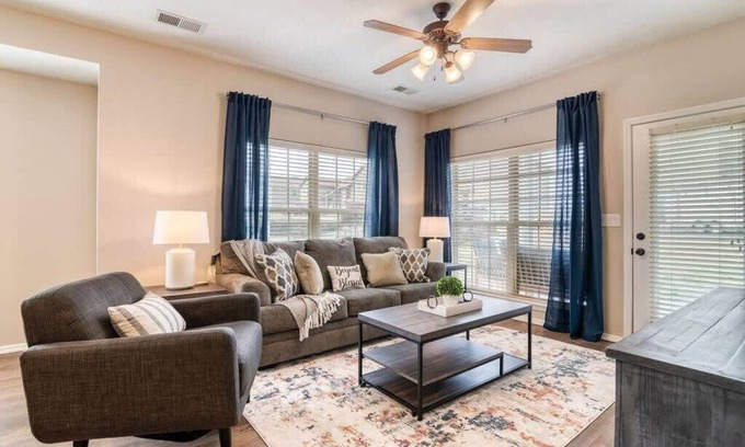 Branson West Apartment | Modern Condo in StoneBridge Resort!