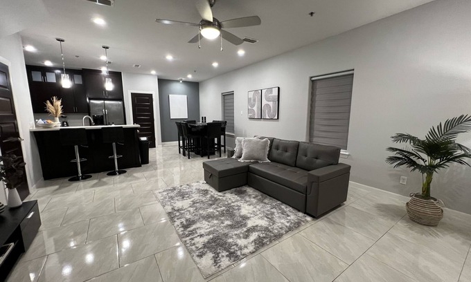 McAllen Condo | Modern Condon in McAllen