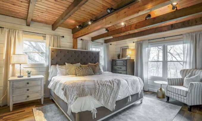 Bausman Cabin | Modern Country Cabin Minutes From Downtown