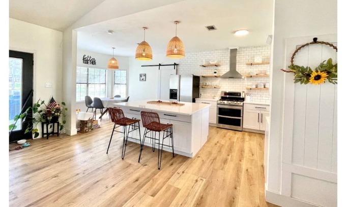 Cedar Creek House | Modern Country Serenity