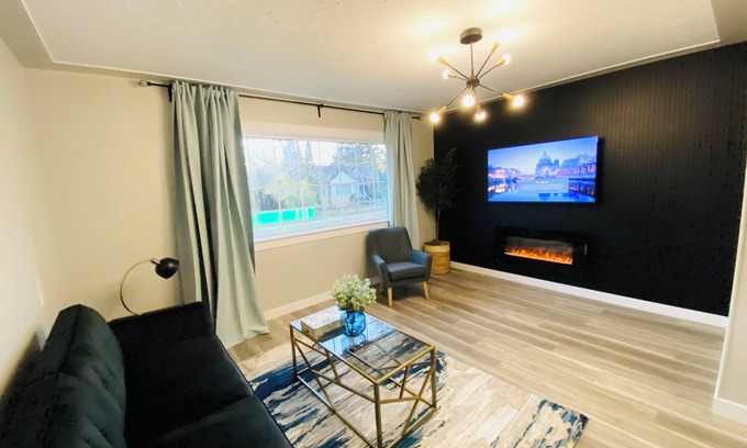 North Central Edmonton Apartment | Modern Cozy Retreat Close to Downtown