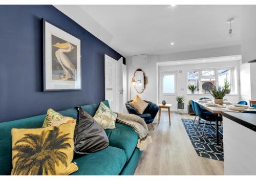 Ascot Apartment | Modern Deluxe 3 Bedroom Flat
