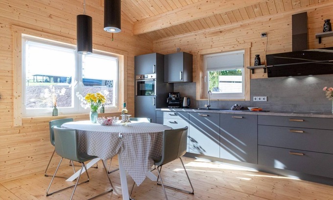 Diemelsee House | Modern en Rustig Gelegen met Overdekt Terras, Dichtbij de Diemelsee