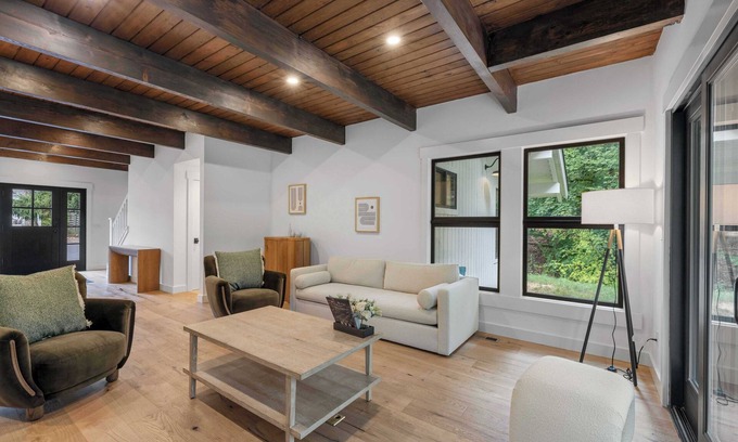 Union Hill-Novelty Hill House | Modern Elegance in Nature on 224th Ave #41901