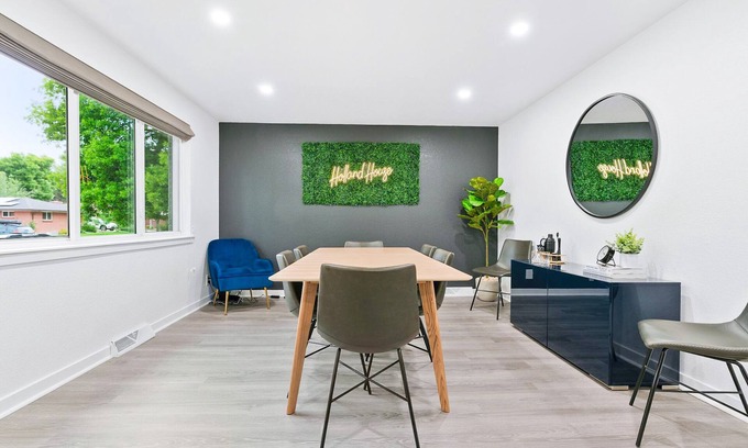 Alta Vista Area House | Modern Family Oasis ~ 5★ Location, Games, Backyard