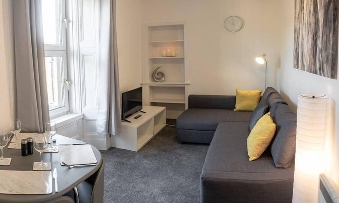 Glenisla Apartment | ☆Modern Flat, Close to University and City Centre☆