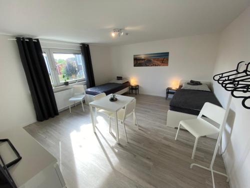 Ebersdorf bei Coburg Apartment | Modern Flat with Garden & Terrace near Coburg