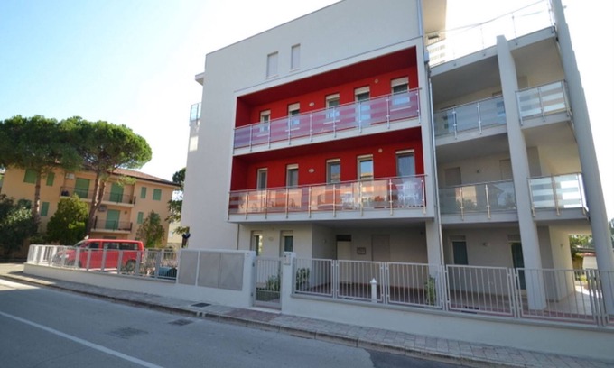 Rosapineta Apartment | Modern flat with private garden in Rosolina Mare