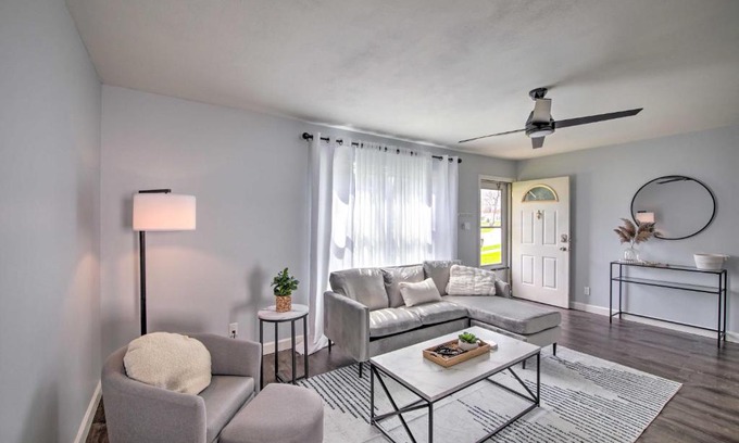 Fort Wayne House | Modern Fort Wayne Home with Yard - 3 Mi to Dtwn