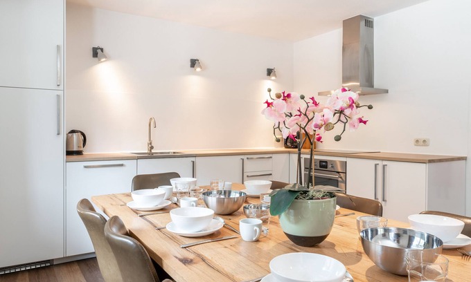 Saalbach Apartment | Modern furnished chalet with sauna