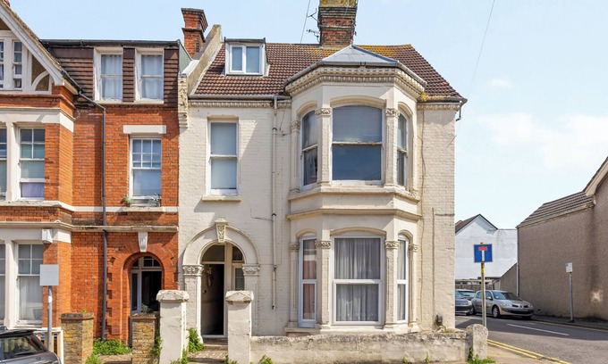 Gillingham Apartment | Modern Getaway in Gillingham