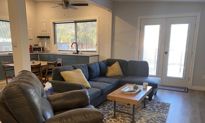 Fruitvale Apartment | Modern Guest House w/ Large Private Deck - Central West Kootenay location!