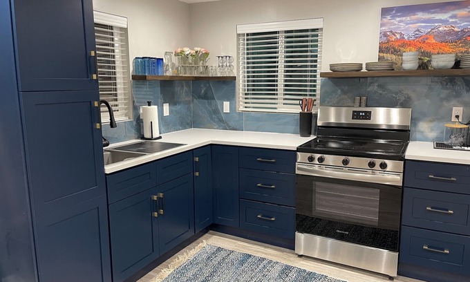 Holladay Cottage | Modern guest house with views of Wasatch front.