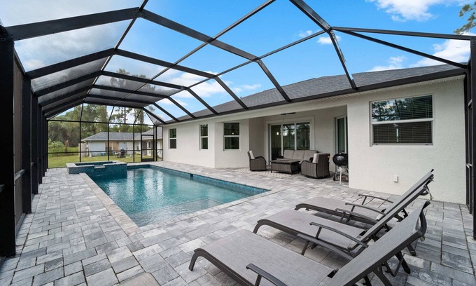 North Port House | Modern Heated Pool Home Close To Downtown Shopping