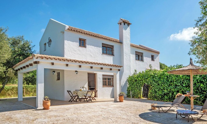 Zahora House | Modern holiday home in idyllic location - Villa La Quinta de Maria Luisa 2