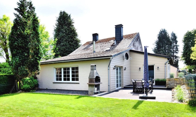 Samree House | Modern holiday home in La Roche-en-Ardenne with indoor wellness