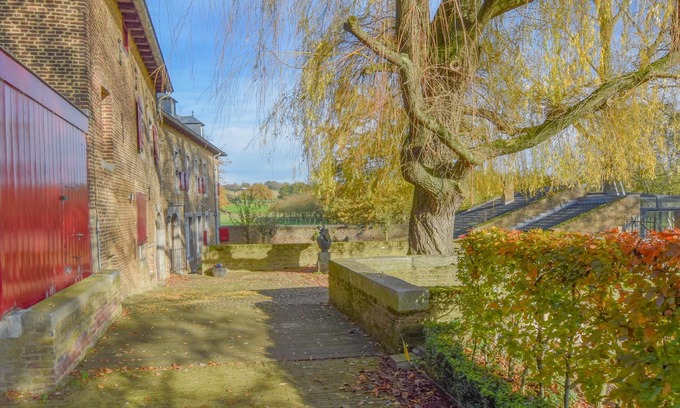Mesch Apartment | Modern holiday home in characterful old farmhouse