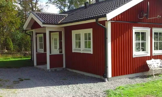 Ambjornarp House | Modern holiday home at a farmstead near Isaberg