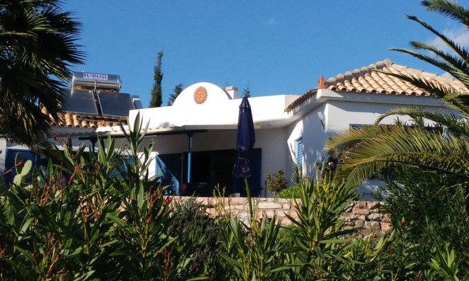 Aipeia Apartment | Modern holiday home, very quiet, surrounded by olive groves on a hill