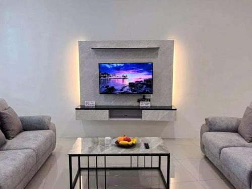 Hulu Kinta House | Modern Home Ipoh 10 to 14pax