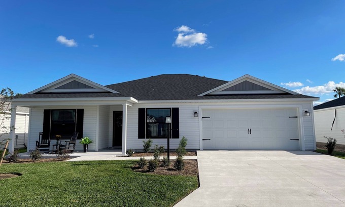 Sumter County House | Modern Home with Golf Cart, Lanai, & Close to Brownwood Paddock Square!