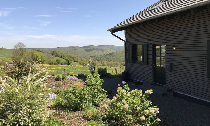 Schleiden House | Modern House-new building with a distant view in the National Park, the "Eifelsteig"