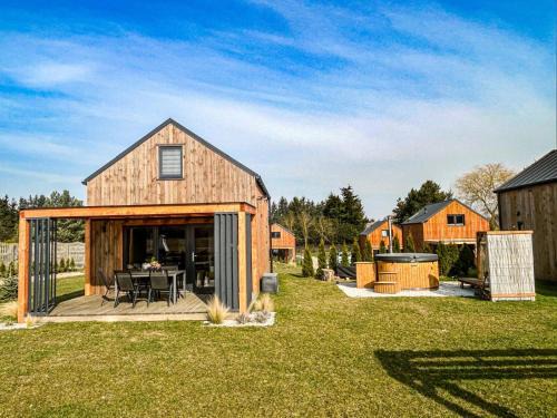 Kolczewo House | Modern house with private hot tub