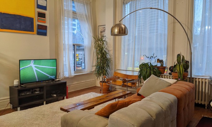 Bay Cloverhill Apartment | Modern Industrial Loft w/office, 1 min walk to subway