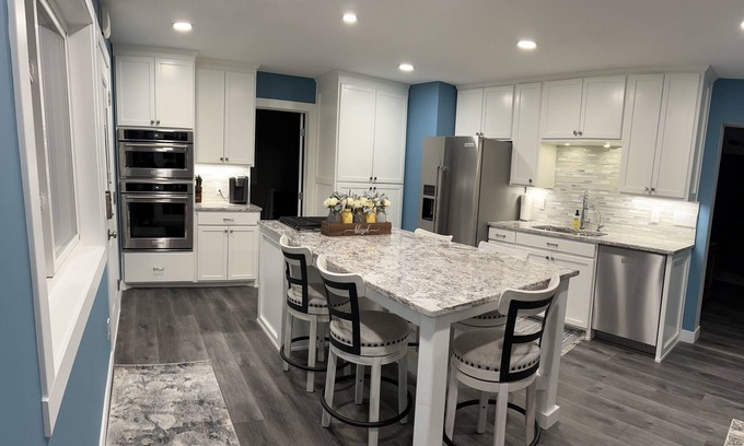 Brainerd House | Modern Lake Home Sleeps 10 - Waterfront Property on quiet private lake