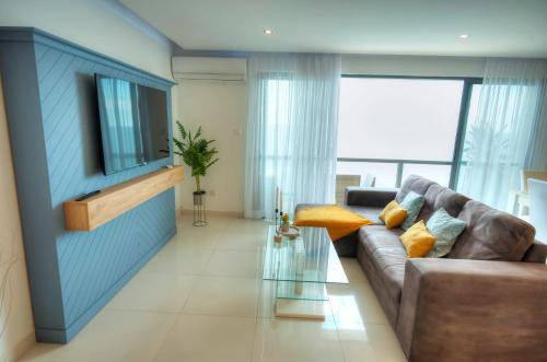 Tower Road Apartment | Modern, large 3bedroom, spectacular views GOSLM-9