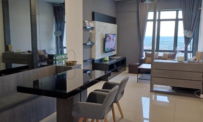 Taman Daya Apartment | Modern Lifestyle ARC Austin Hills 6-7pax