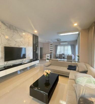 San Sai House | Modern living house