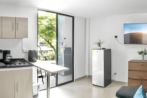Granada Apartment | Modern Loft in Cali’s Heart | Salsa Clubs & Cafés