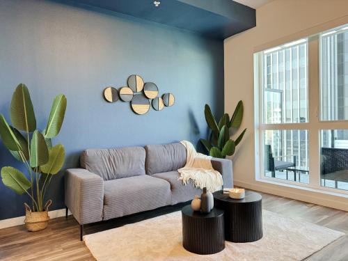 Hollywood Apartment | Modern London Style Home in Hollywood -Free Parking 10mins to Universal Studios