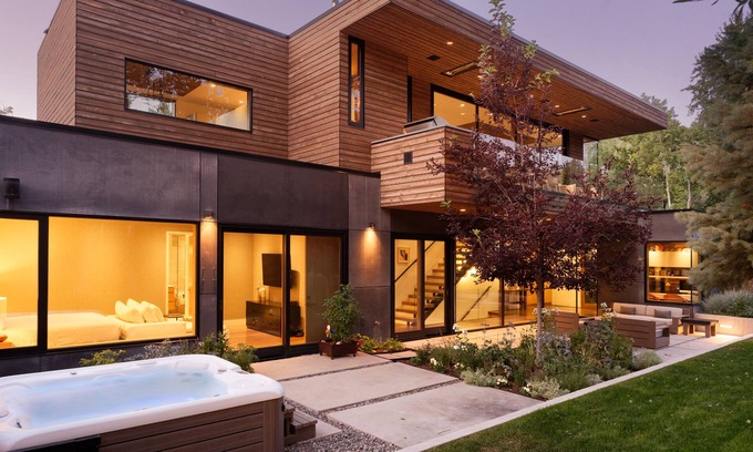 Aspen House | Modern & Luxurious Aspen Jewel Box with Outdoor Activities & Adventure!