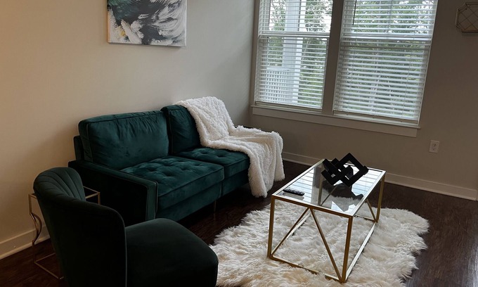 Moseley Apartment | Modern Luxurious Home