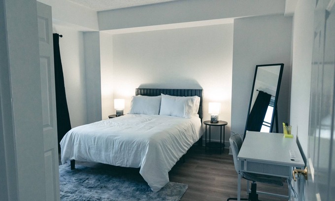 Downtown Apartment | Modern Luxury 1BR Stamford Getaway