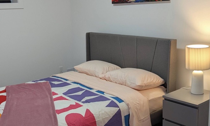 Northeast Edmonton House | Modern, Luxury and Cozy Guest Suite
