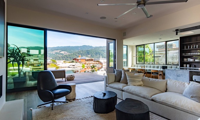 Stinson Beach House | Modern luxury beach house. Hot tub. On Seadrift Lagoon