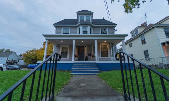 Schenectady Apartment | Modern, Luxury & Prime Location 2 Bedroom Apt