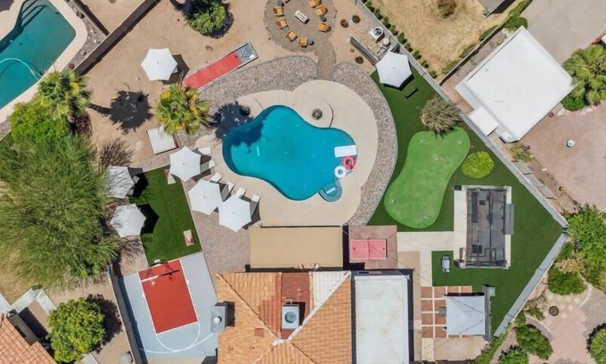 Santiago House | Modern Luxury Scottsdale Resort! Pool, Golf, Games