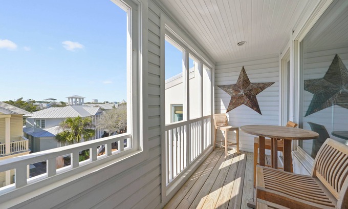 Seaside Condo | Modern Luxury Penthouse with Gulf Views in Seaside + 2 Adult Bikes!